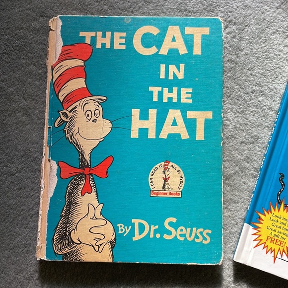 The cat in the hat comes back by Dr.Seuss - Picture 3 of 4